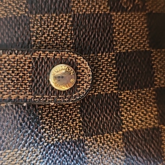 ✨️AUTHENTIC✨️ Louis Vuitton Ebene Damier Kiss Wallet - Picture 7 of 16